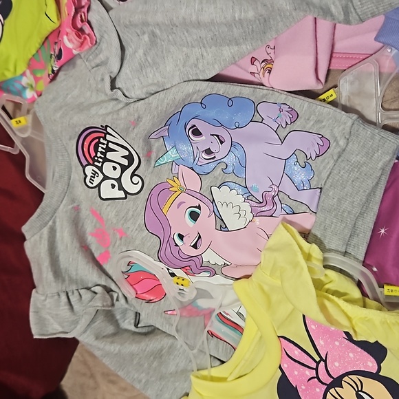 Little Girls Mystery Box  4t or 5t cute clothes , NWT - Picture 7 of 7